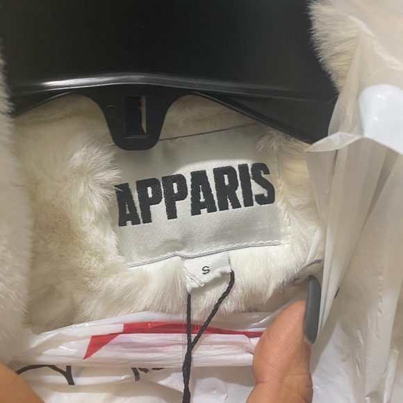 White faux fur coat - Picture 2 of 3